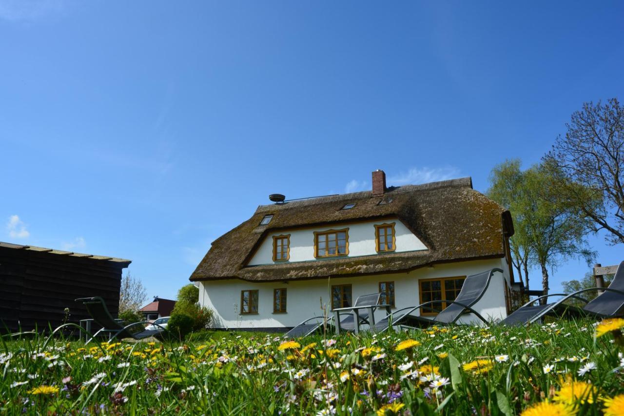 Aparthotel Reethaeuser Auf Ruegen Middelhagen Zewnętrze zdjęcie